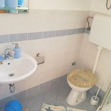 And Rosemari بيت ضيافة