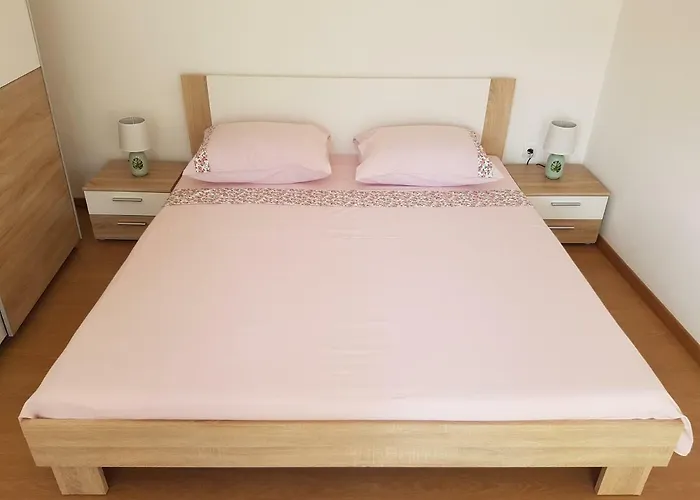 Apartments And Rooms Rosemari Guest house 3*