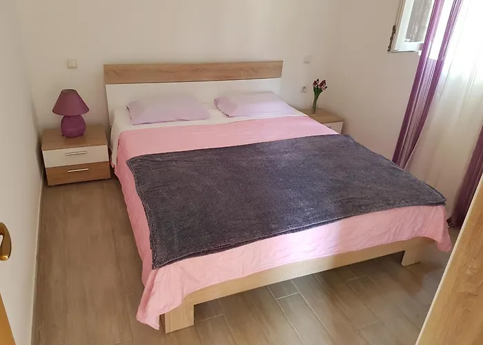 Guest house Apartments And Rooms Rosemari Mali Losinj