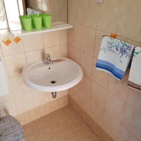 Guest house Apartments And Rooms Rosemari Mali Losinj
