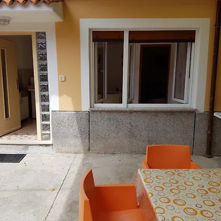 Apartments&rooms Rosemari 3*